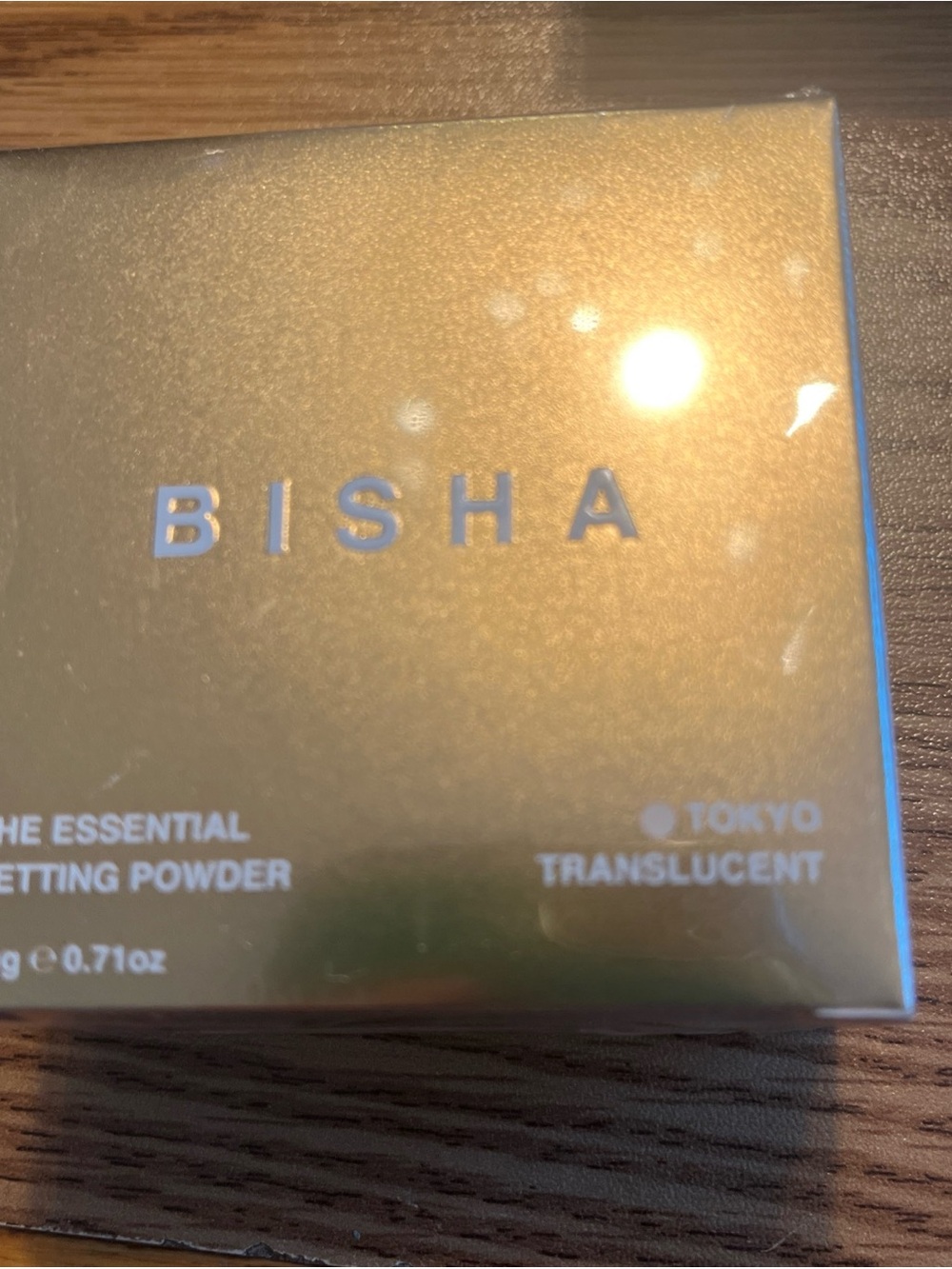 BISHA Translucent Setting Powder - Gold Compact